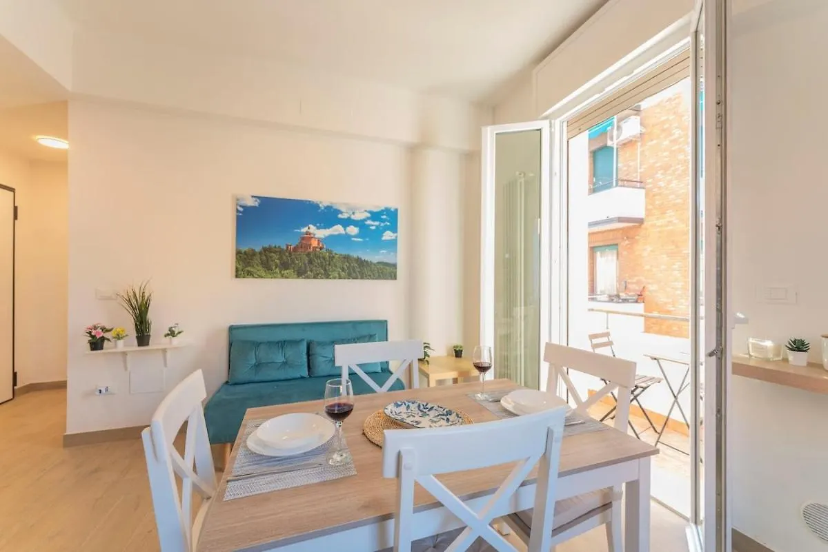 A Soli 10 Min Da Sant'Orsola - Interno 12 Design E Comfort Bologna Apartment