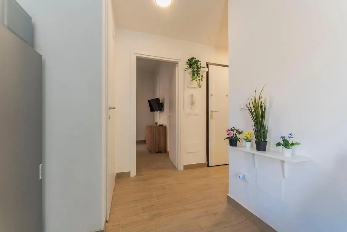 A Soli 10 Min Da Sant'Orsola - Interno 12 Design E Comfort Bologna