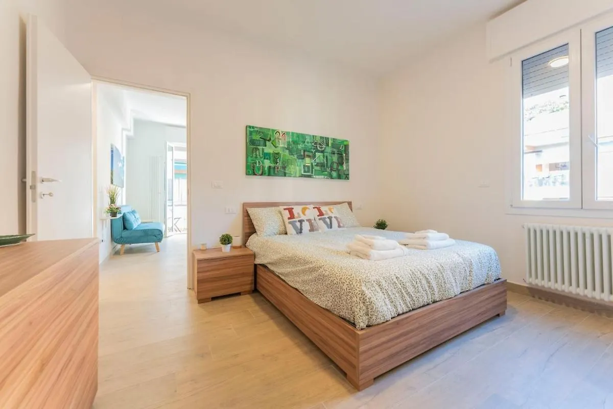 A Soli 10 Min Da Sant'Orsola - Interno 12 Design E Comfort Bologna 0*,  Italy